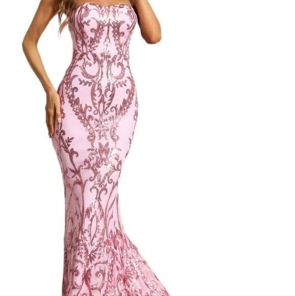 PINK MERMAID FLORAL EMBROIDERED PREMIUM BRAND AND QUALITY DRESS - Picture 14 of 16